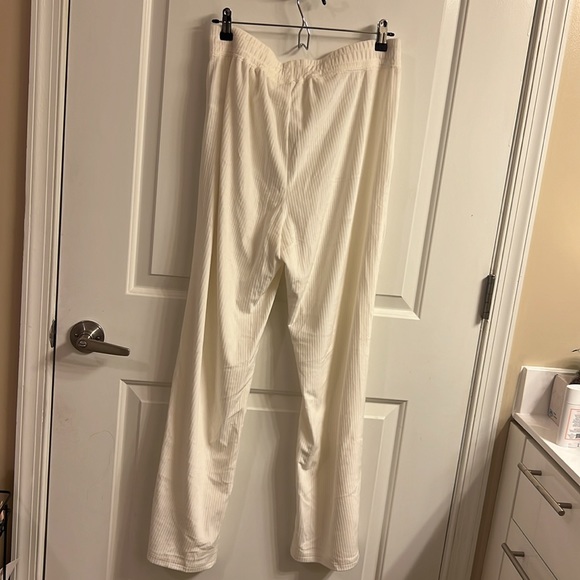 Z Supply Flare Up Velour Pant - Picture 5 of 6